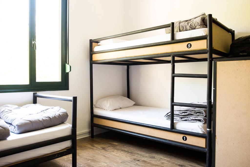 Destil Hostel Tirana Extérieur photo