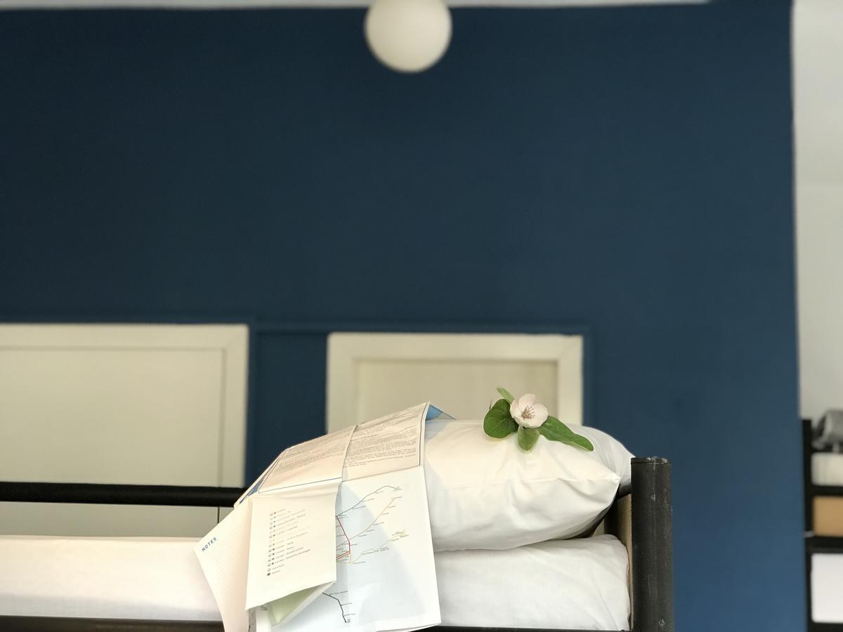 Destil Hostel Tirana Extérieur photo